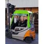 كلارك كهرباء 3 طن للإيجار من شركة إم بي للمعدات – كلارك بطارية يعمل بدون انبعاثات، مثالي للعمل في المخازن والمصانع – تأجير يومي وشهري مع صيانة ودعم فني