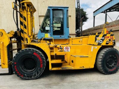 كلارك 25 طن للبيع من شركه ام بي للمعدات